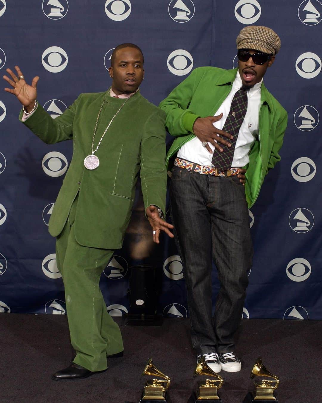 The GRAMMYsさんのインスタグラム写真 - (The GRAMMYsInstagram)「@outkast made GRAMMY history at the 46th #GRAMMYs in 2004! The rap duo took home 3⃣ GRAMMY Awards including Album Of The Year for "Speakerboxxx/The Love Below—making it the first rap album to win the coveted category of the night.  Swipe ↔️ to see exclusive photos from our #GRAMMYVault!」7月22日 8時19分 - recordingacademy