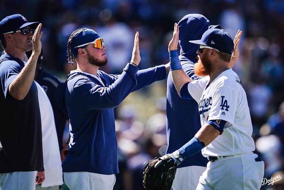 Los Angeles Dodgersさんのインスタグラム写真 - (Los Angeles DodgersInstagram)「‪Get out the 🧹, it’s time to SWEEP.」7月22日 8時12分 - dodgers