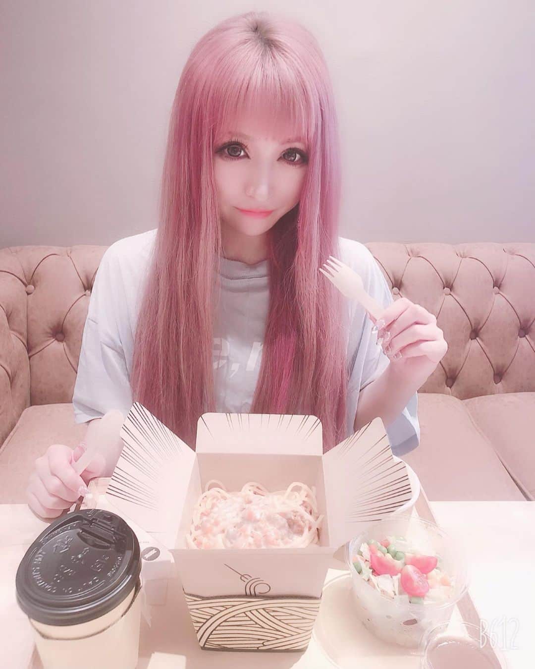 桜井莉菜のグルメインスタ