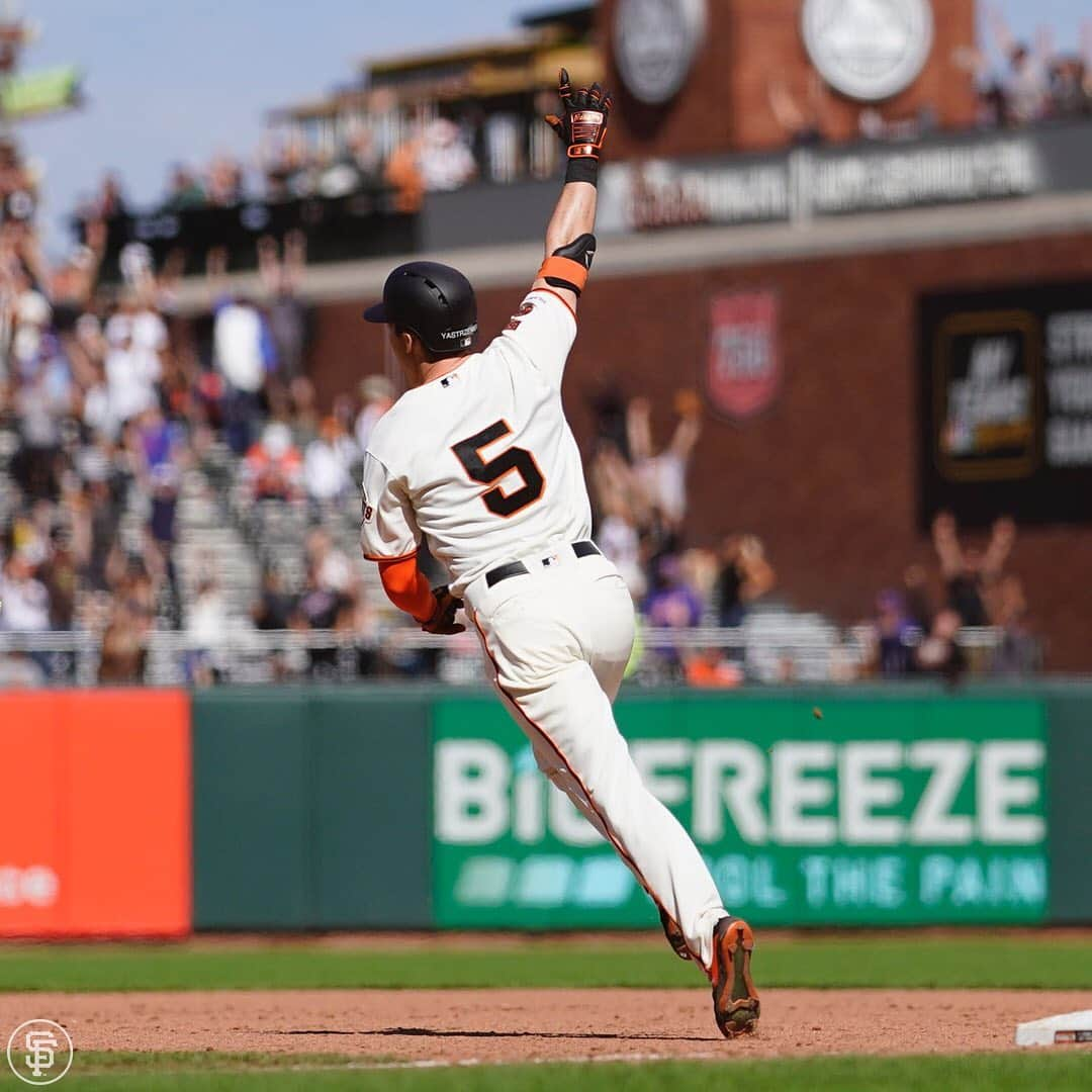 サンフランシスコ・ジャイアンツさんのインスタグラム写真 - (サンフランシスコ・ジャイアンツInstagram)「SPLASH 🎥💦 #SFGiants」7月22日 9時00分 - sfgiants