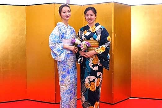 LISA minemuraさんのインスタグラム写真 - (LISA minemuraInstagram)「🌹 昨日はあじさいの似合う浴衣美人コンテストに参加🤗💠💓 ✧ 会場の『天狗の館』には、約10000株のあじさいが🐰💕💭 あじさいとの写真は @nagano_lisa に載せていきます👀💠✨ ✧ 着物好きな私ですが、ありがたい事に『たちばな賞』を頂きました⭐️✨😃 他の参加者の方、見た目も内面も素敵な皆さんで楽しかった😭💓 ✧ たちばなのよね子先生📷🌈 ありがとうございました👼💕 🌹#飯綱町 #天狗の館 #浴衣コンテスト #たちばな #浴衣 #着物 #紫陽花 #셀스타그램 #얼스타그램 #카메라 #촬영 #ヘアカラー  #ヘアスタイル #アッシュベージュ  #ベージュブラウン #エクステ #カラコン  #メイク #ドレス #長野 #長野市 #権堂 #ドレスショップ #りーみ #長野モデル #長野市モデル #長野県モデル #信州着物女子」7月22日 9時12分 - lisa.minemura