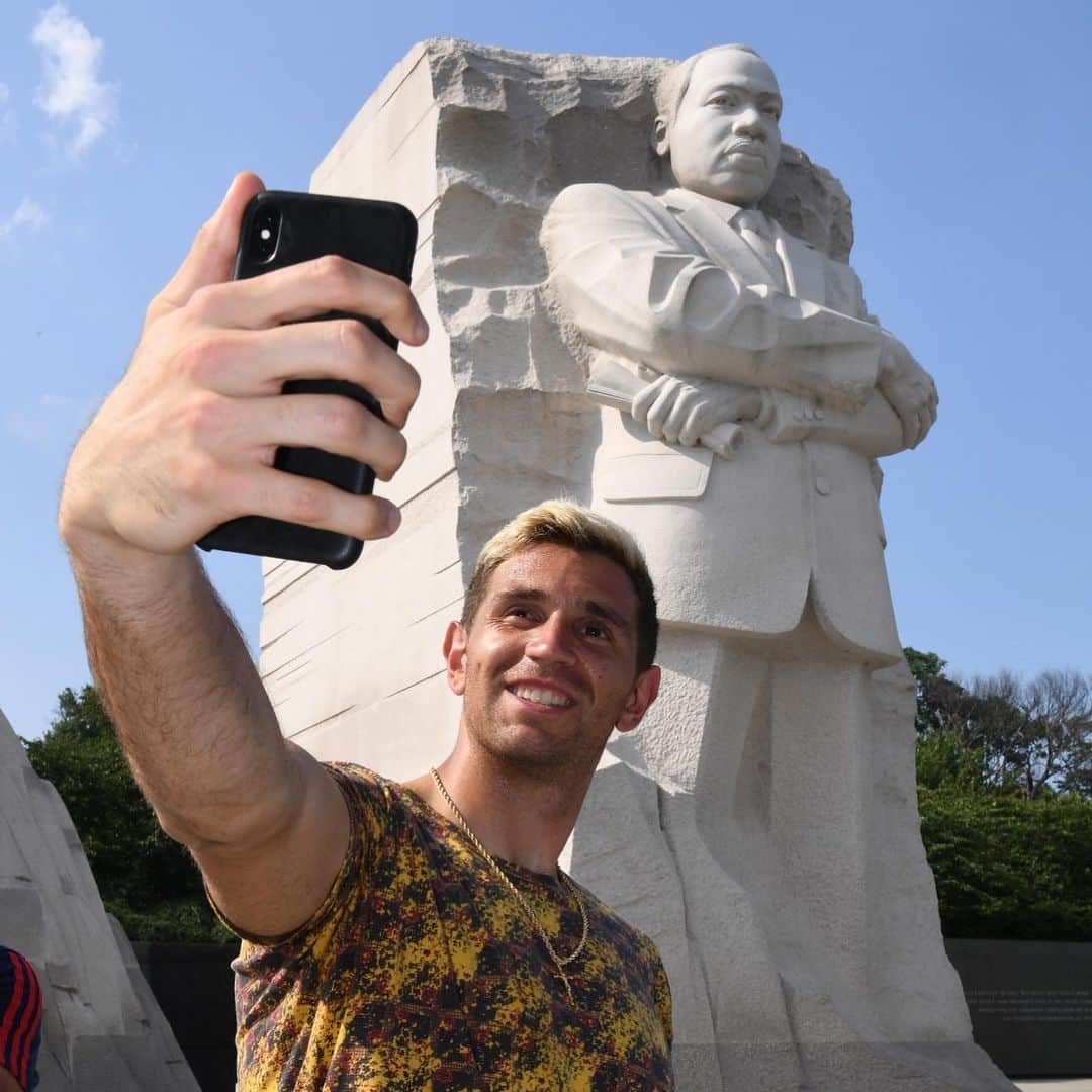 アーセナルFCさんのインスタグラム写真 - (アーセナルFCInstagram)「🤳 An evening of sightseeing in Washington! 🇺🇸 #afc #arsenal #arsenalfc #coyg #gunners #washington #washingtondc #🇺🇸 #arsenalinusa」7月22日 9時08分 - arsenal