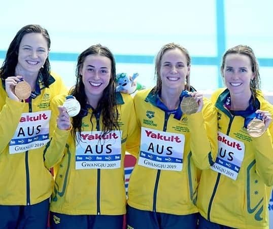 ブロンテ・キャンベルさんのインスタグラム写真 - (ブロンテ・キャンベルInstagram)「Always an honour to relay with my gals, esp when they all rally for a huge team effort to get the win!  Now I just got to work on my cheering face being more encouraging, less aggressive 😂😂 📷 @dellyphotoninja ❤️」7月22日 9時20分 - bronte_campbell