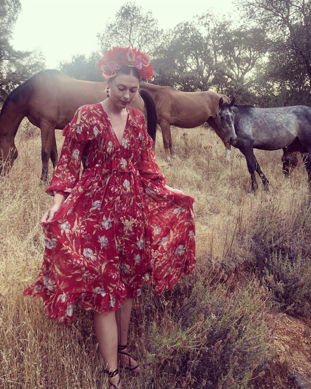 マリア・シャラポワのインスタグラム：「When the dress code reads Flamenco 💃」