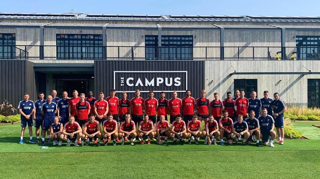 サンダーランドAFCさんのインスタグラム写真 - (サンダーランドAFCInstagram)「‪A big thank you to @thecampusqdl for having us over the last week! 🇵🇹👊‬ ‪#SAFC‬」7月22日 20時01分 - sunderlandafcofficial