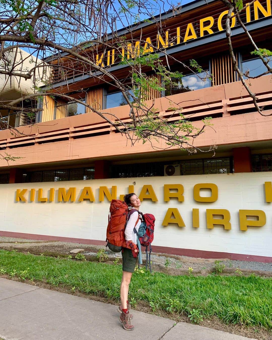 香華（KOuKA）のインスタグラム：「Such an unforgettable trip, I miss kili already! 😿🇹🇿🗻🐘🦓🦒 #koukatravels」