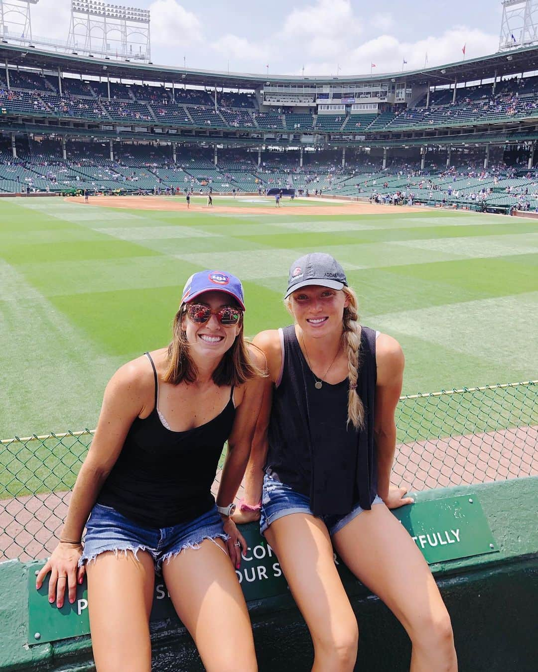 カーリー・ウォパットさんのインスタグラム写真 - (カーリー・ウォパットInstagram)「4 days in Chicago. And what a crazy 4 days it has been.  @callahanvolleyball and I got to see our first Cubs game with @callahansworld! It was so hot, it was like sitting in a sauna for four hours. But, Traci caught a baseball and I predicted the cubs grand slam at the start of the 3rd.  @avpbeach Next Chicago kicked off on Saturday, and we battled through stifling heat, relentless horse flies (I’m literally covered in bites), and rambunctious crowds. Late afternoon, a thunderstorm suddenly rolled in, rain came fast, and the tournament was put on hold until Sunday. Only problem is that we planned on this being a one day tournament, and had booked our flights to depart at 6AM on Sunday. Somehow, we got the saint of all United employees on the phone, and he helped us change our flights to Monday morning with no fee. Thank you Jason 🙏🏼 Not sure if that’s even his name, but it feels right.  Sunday, we continued the tournament through bipolar weather. We started to warm up for our quarterfinal match when lighting struck, and we had to take another 2 hour weather delay. So, we had a lovely unexpected Sunday brunch at @thevigchicago. I highly recommend the breakfast burrito. Finally, we were able to start play in the afternoon, and we swept through to the finals, then lost. Second place finish for us.  We are a brand spankin new partnership, and this was our first tournament together. On top of that, Traci just made the switch from blocker to defender. Lots of new things, plenty of discomfort. But we communicated, problem solved, and figured things out along the way. I’m so excited to start putting in work with a coach, and keep building. Great things to come. 💫  #chicago #cubsgame #avp #beachvolleyball #janusathlete #sandcourtexperts #five12apparel」7月22日 20時32分 - carlywopat