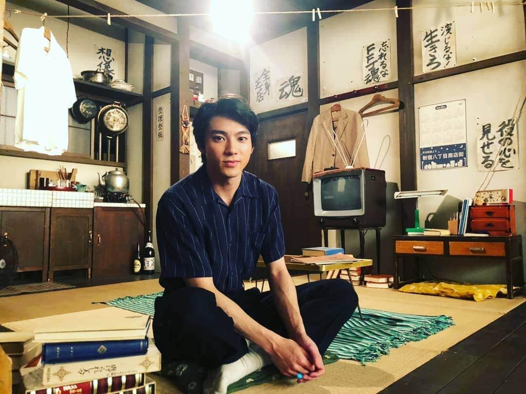 山田裕貴さんのインスタグラム写真 - (山田裕貴Instagram)「『 #なつぞら 』 この #雪次郎 の部屋の壁に貼られてある 想いがですね あまりにも山田裕貴と同じ過ぎて ちょと怖いくらいなんです 奇跡です それと同時にどれだけ スタッフさんたちがしっかりと 雪次郎と山田裕貴を捉えてくれているか 偶然だったとしても 感謝しかありません。 明日もぜひ。観てください。  #雪次郎の乱 #雪次郎の乱2 #雪次郎の乱7月の陣」7月22日 20時41分 - 00_yuki_y