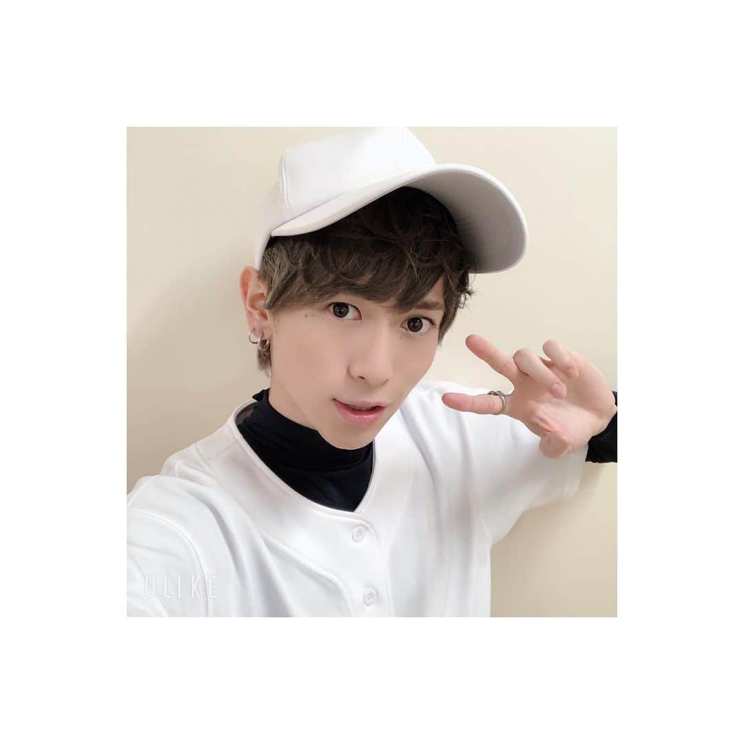 岡田鷹斗のインスタグラム：「ネバラキユメツアー2019 ファイナル〜笠間公民館☆ 今回の国体競技では僕は 野球の格好で出演しました！ 久しぶりの練習着なんだか懐かしかったです ・ ・ ・ ポジションはベンチの神様でした。  #ネバギブ #ネバラキ #NEVAGIVEUP #いきいきゆめ茨城国体2019  #いきいきゆめ茨城大会2019 #スポーツ #野球 #baseball #⚾️ #イケメン #顔が売りです #岡田鷹斗」