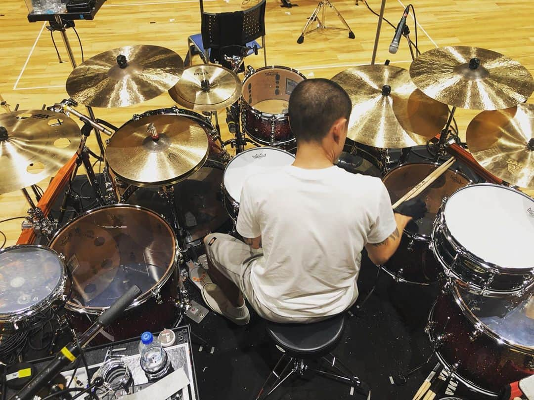 KENTAさんのインスタグラム写真 - (KENTAInstagram)「ドラム調整中！ 最高の状態でJLT望めそうです🥴  #pearl #drums」7月22日 20時35分 - kentaspyair