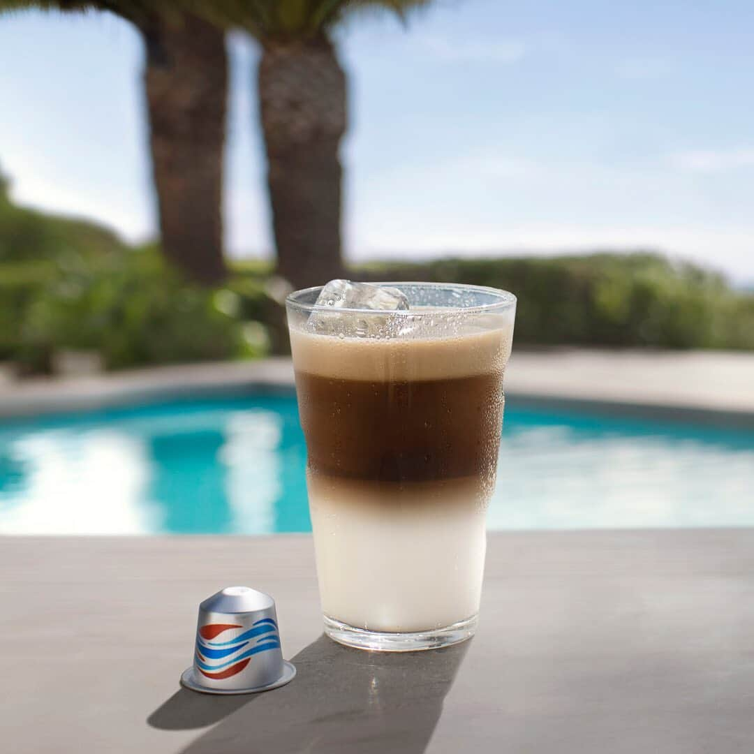 Nespressoさんのインスタグラム写真 - (NespressoInstagram)「A taste of Australian summer has landed. Jump into two cool Limited Edition Iced coffee recipes.  #Nespresso #NespressoOverIce #NespressoRecipe #Summer #IcedCoffee」7月22日 20時59分 - nespresso