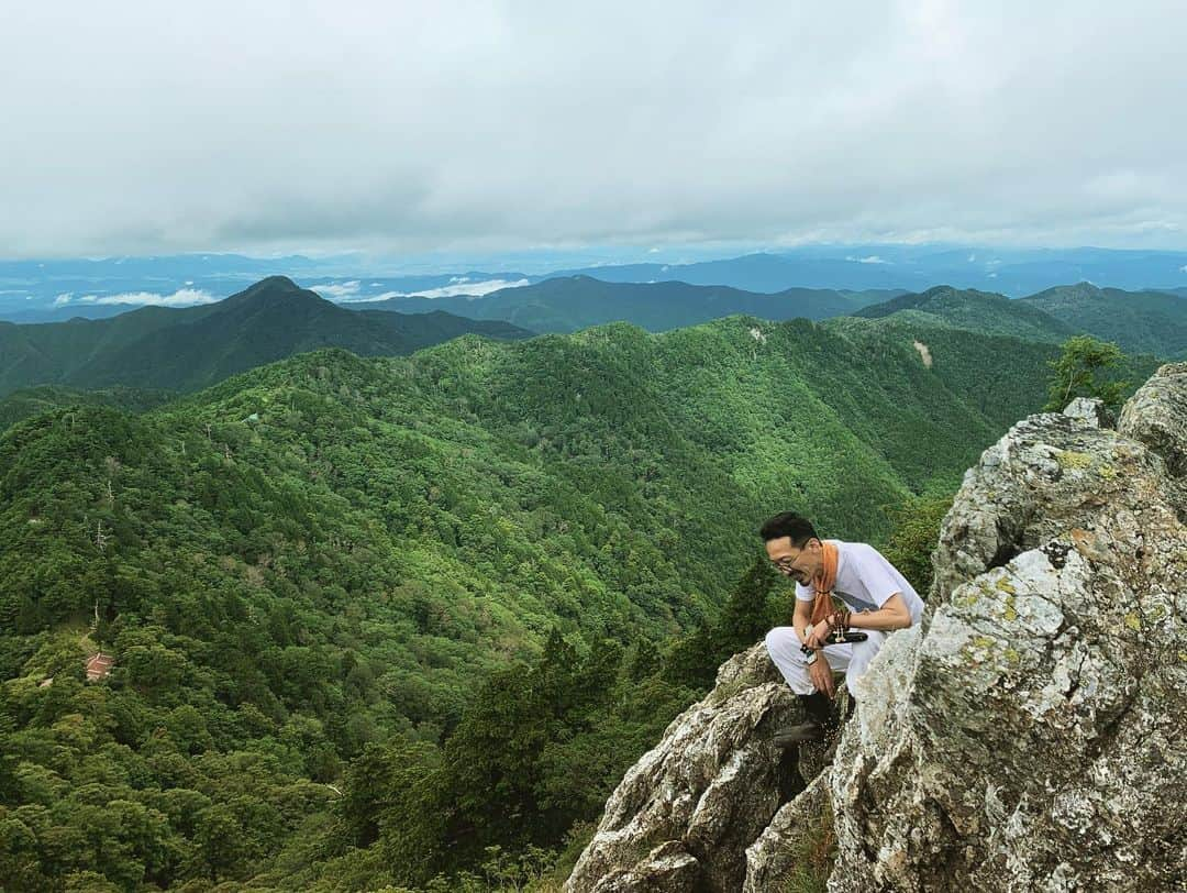 窪塚洋介さんのインスタグラム写真 - (窪塚洋介Instagram)「Uzumaku Mt.Omine climbing. Amazing adventure. #令和元年秘仏御開帳」7月22日 20時57分 - yosuke_kubozuka