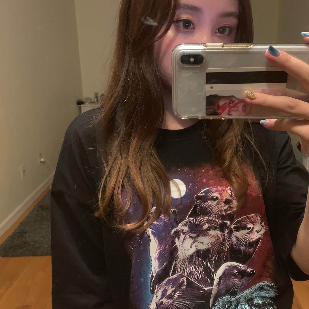 のインスタグラム：「5匹の可愛いカワウソちゃんTシャツ着て久々にflushing にあるチャイナタウンに行ってきた🐲 #shanghaiyougarden っていうお店のスープ小籠包絶品！よだれでた🤤 あとタピオカ！ : : #nyc #ニューヨーク @oruchanoru」