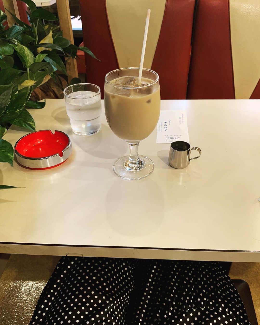小谷実由さんのインスタグラム写真 - (小谷実由Instagram)「撮影が終わって、その足で喫茶店に駆け込んで腰を下ろすときの安心感は、一仕事終えてビールを飲んで、ぷはーみたいな時と多分同じよ(ビール飲めないけど) #喫茶部」7月22日 12時19分 - omiyuno