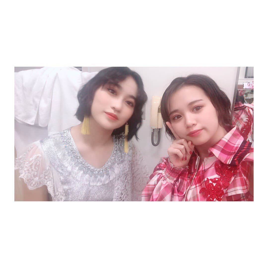 高木紗友希さんのインスタグラム写真 - (高木紗友希Instagram)「* * アンジュルムの 佐々木莉佳子ちゃんと。 * 莉佳子のブログ嬉しかった。 * けど、Happyな気持ちにしてもらうのはいつも私の方です。ありがとう。 * 可愛くて大好きです。 * * 3つ目の動画はおまけの #あ動画だったシリーズ * 前回のハロコンの時のかな。 * * #juicejuice #高木紗友希 #アンジュルム #佐々木莉佳子」7月22日 14時22分 - sayuki_takagi.official