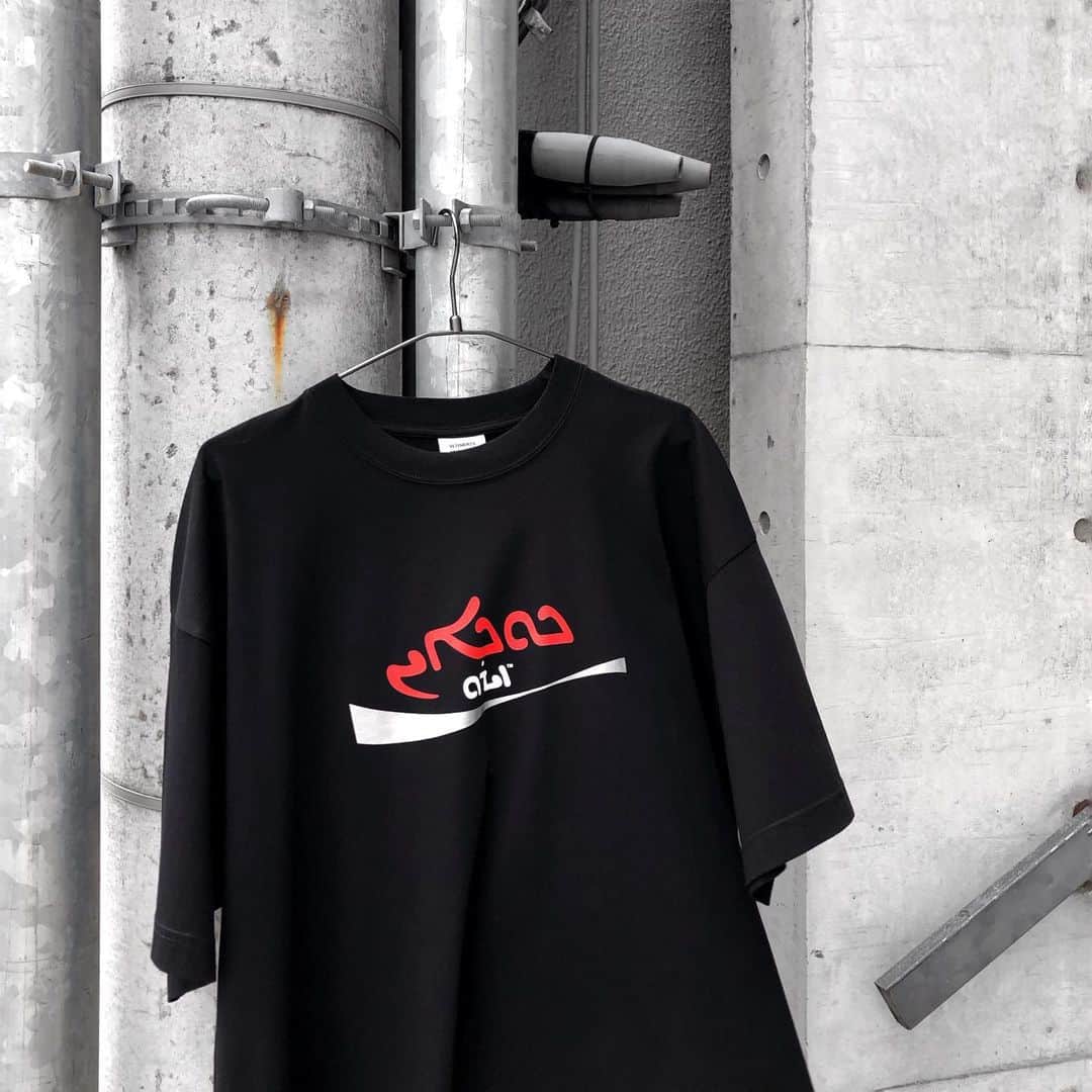 AYINさんのインスタグラム写真 - (AYINInstagram)「・ ・ Last one✔️ Tee / @vetements_official・ ・ ・ ・ available at store✔️ ・ ・ ・ #vetements #AYIN #19aw  #new #delivery」7月22日 15時13分 - ayin_japan