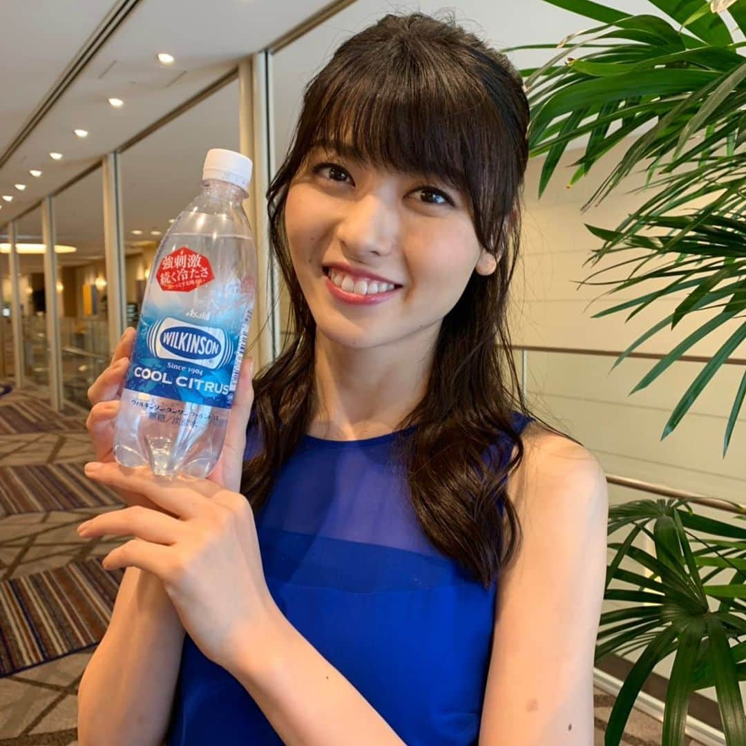 矢島舞美さんのインスタグラム写真 - (矢島舞美Instagram)「. 明日から、ウィルキンソンの新商品が発売されます‼ いつもの刺激強めに加えて、夏にぴったりのスーッとした爽快感があとをひく炭酸水！ 暑い夏も涼しく過ごせる新商品クールシトラス‼是非飲んでみて下さい♡ . . #ウィルキンソンタンサンクールシトラス #強刺激続く冷たさ #矢島舞美」7月22日 15時15分 - maimiyajima_official_uf