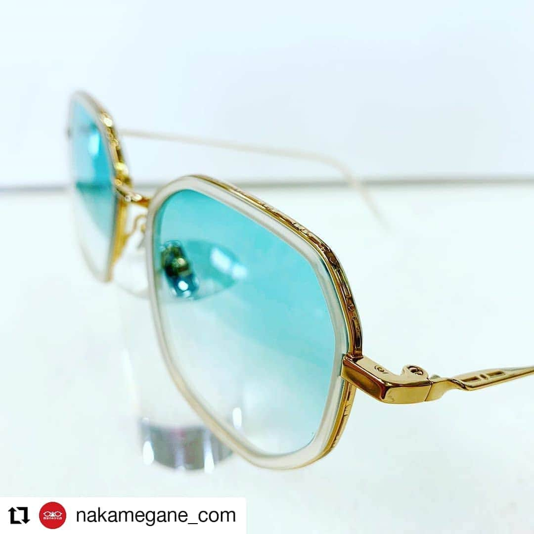 イタリア インディペンデントのインスタグラム：「Beautiful photo from @nakamegane_com  Thank you very much!!! This is @italiaindependentofficial Mod.0311.121.012😎  #Repost @nakamegane_com with @kimcy929_repost • • • • • • Italia Independent オシャレサングラス﻿ ﻿ 長い梅雨ももうすぐ終わりそうな気配ですね。﻿ 気温も上がり、やっと夏が訪れそうな天候になるつつあります。﻿ これからの日差しが強くなる季節、目を保護する紫外線対策として、サングラスはいかがでしょうか。当店では様々なサングラスを徐々に入荷しております。﻿ その中でも、先日入荷した国内外の多くの著名人などが愛用しているブランドItalia Independent(イタリアインディペンデント)は、個性的だけど、魅力溢れるデザインとなっております。店頭に様々なモデルを並べておりますので、気になる方は是非要チェックです。﻿ ﻿ Italia Independent BEN 0311﻿ サングラス価格：29,000円[税別]﻿ ※Made in Italy﻿ ﻿ #都城中めがね店﻿ #都城 #みやこんじょ #宮崎 #三股 #高原 #小林 #日南 #串間 #曽於 #志布志 #霧島 #国分 #鹿屋﻿ #めがね店 #メガネ #眼鏡 #サングラス #eyewear ﻿ #italiaindependent #イタリアインディペンデント #ben #0311 #madeinitaly #ファッション #カジュアル #度付きサングラス  #対応 #紫外線対策」