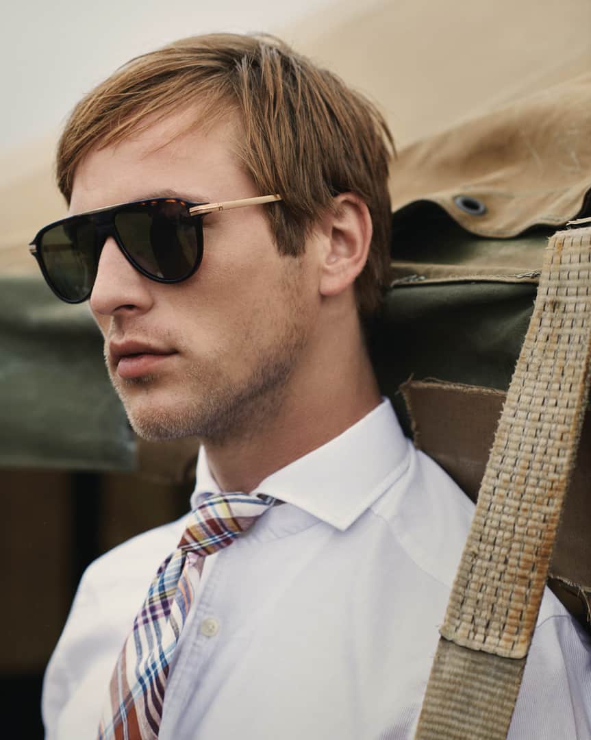 ハケットのインスタグラム：「Summer shades fit for every gentleman 🕶 Get your essentials summer accessories at the link in bio. #Hackett #HackettShades」