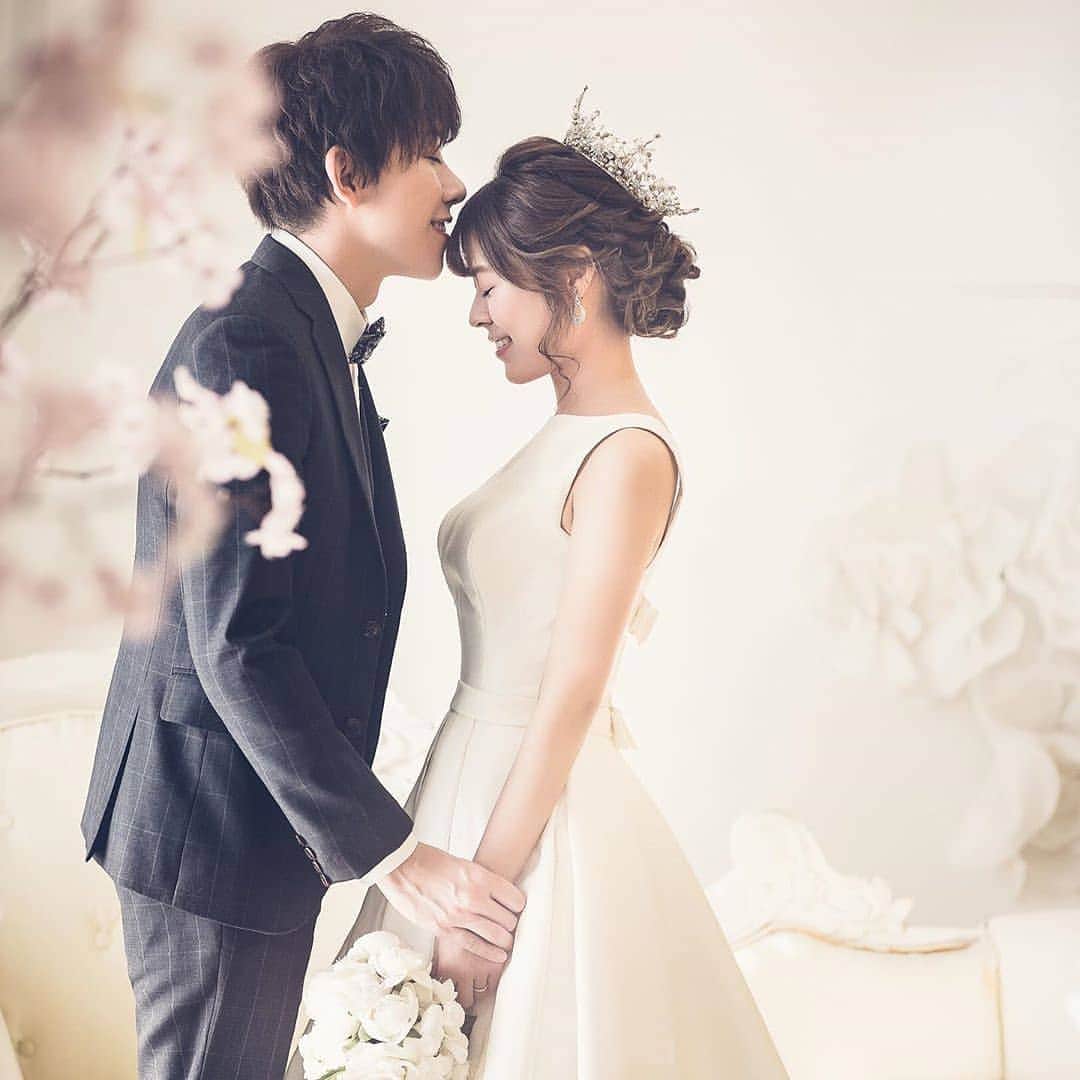 プレ花嫁の結婚式準備サイト farny 【ファーニー】のインスタグラム