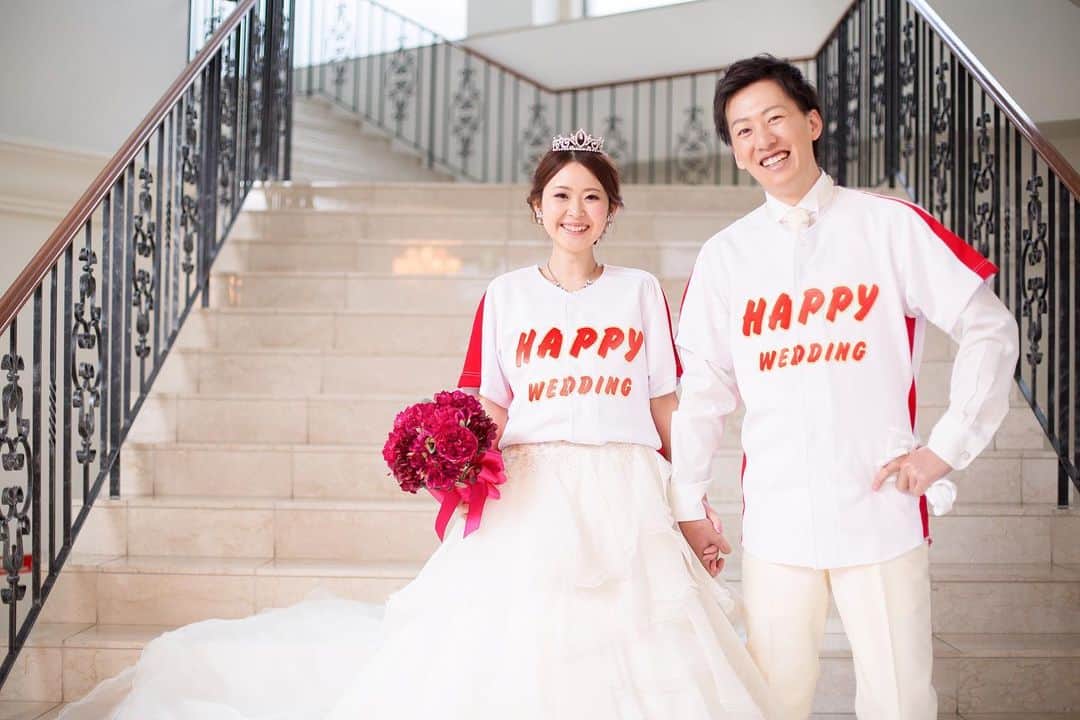 富山結婚式 ヴィラグランディス富山さんのインスタグラム写真 - (富山結婚式 ヴィラグランディス富山Instagram)「， ， 特製ユニホーム✨ happywedding♪ ， ， ， ， ， ， ， ， ， ， ， 他の写真も気になる方はプロフィールから 公式HPをご覧ください▶︎▶︎▶︎」7月22日 17時38分 - villagrandis_toyama