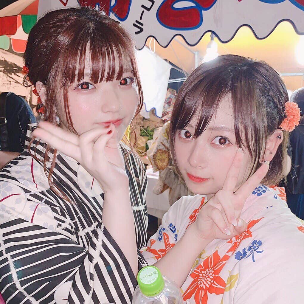 鈴木千夏さんのインスタグラム写真 - (鈴木千夏Instagram)「👭👘🎆💞 ・ ・ ・ #浴衣 #花火大会 #屋台 #足立花火大会  #お祭り #夏 #FLOWLIGHT #佐藤琴乃 #鈴木千夏」7月22日 17時37分 - chii.chinatsu