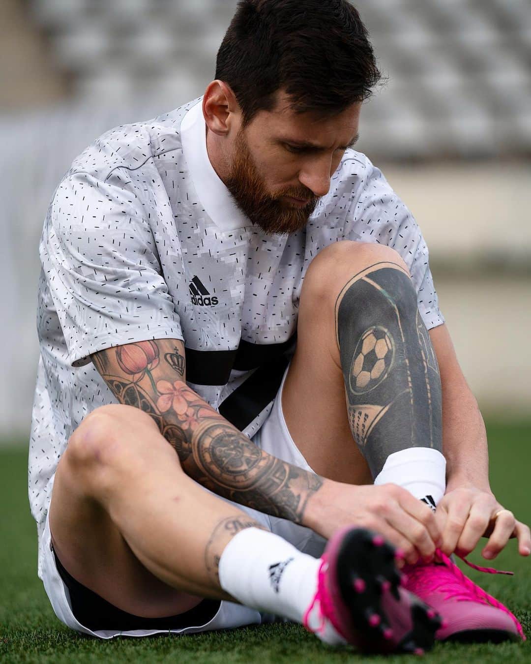 Team Messiさんのインスタグラム写真 - (Team MessiInstagram)「New season, new #NEMEZIZ. Exclusively available now through @adidasFootball and select retail parnters. #DareToCreate」7月22日 17時41分 - teammessi