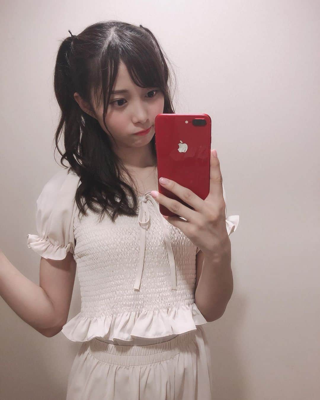 松川星さんのインスタグラム写真 - (松川星Instagram)「久しぶりに私服の紹介。 このセットアップは @holidayandholiday_official のです🥺 真っ白でかわいすぎる、、夏たくさん着る🥺！」7月22日 17時43分 - akarin__rin