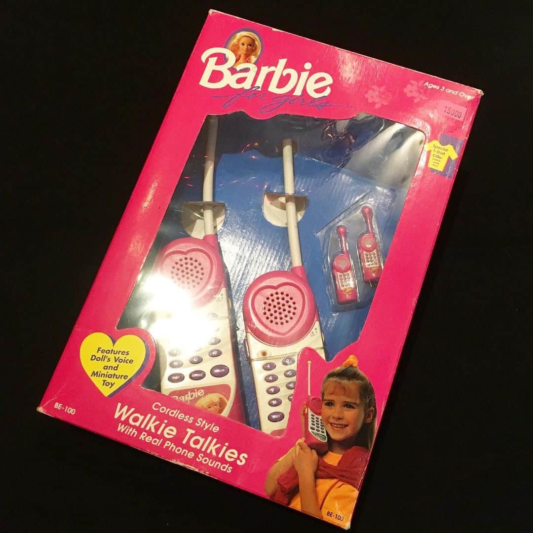おもちゃやSPIRALさんのインスタグラム写真 - (おもちゃやSPIRALInstagram)「1995 Barbie for girls Walkie Talkies 入荷しました！  Dead Stock！  15000円です！」7月22日 18時24分 - spiral_toy