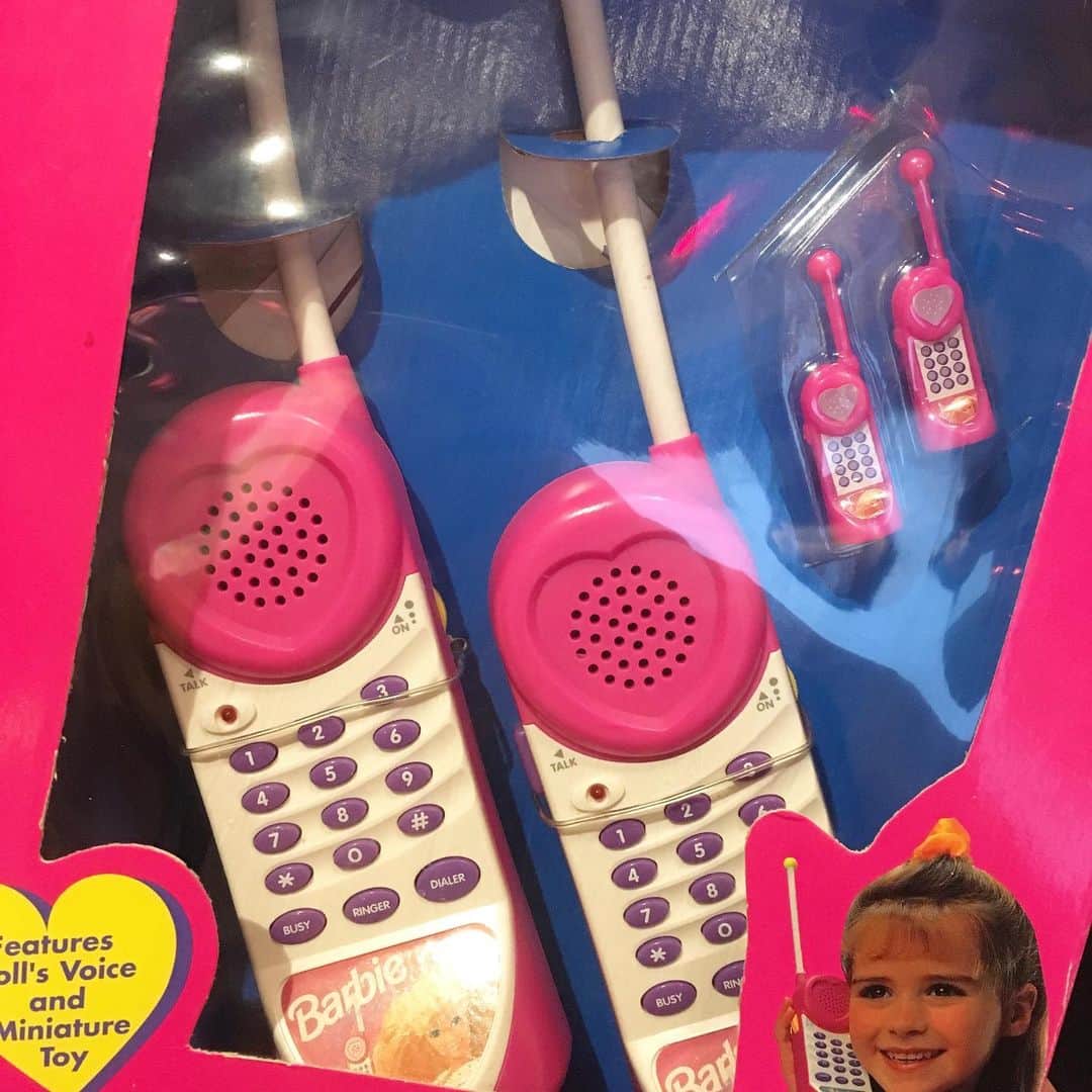 おもちゃやSPIRALさんのインスタグラム写真 - (おもちゃやSPIRALInstagram)「1995 Barbie for girls Walkie Talkies 入荷しました！  Dead Stock！  15000円です！」7月22日 18時24分 - spiral_toy