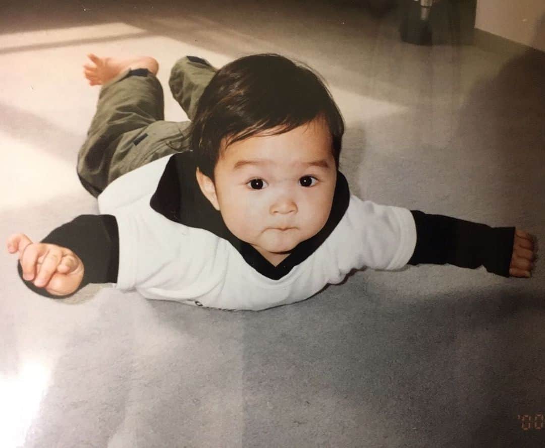 鈴木仁のインスタグラム：「こんなにも幼かった自分がついについに 20歳になりました！！！ これからもどうぞよろしくお願いします🙇‍♂️」