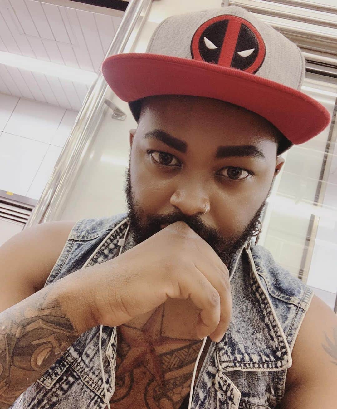 Codyのインスタグラム：「Heterosexual」