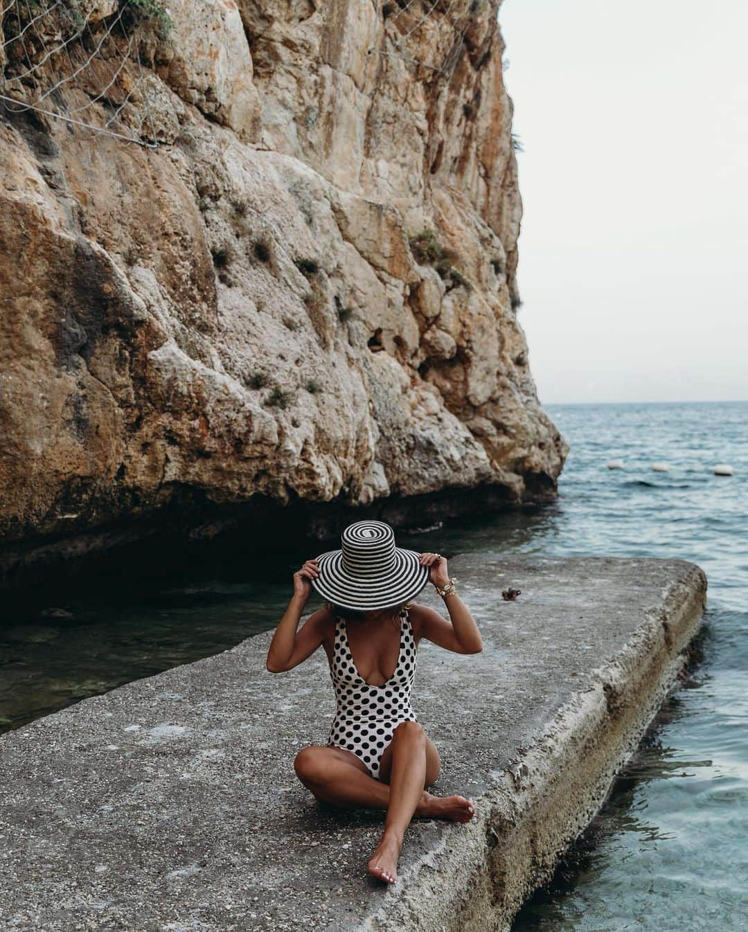 Collage Vintageさんのインスタグラム写真 - (Collage VintageInstagram)「Polka Dots & Stripes 💦 #mystyle #collageontheroad #sicily」7月23日 5時26分 - collagevintage