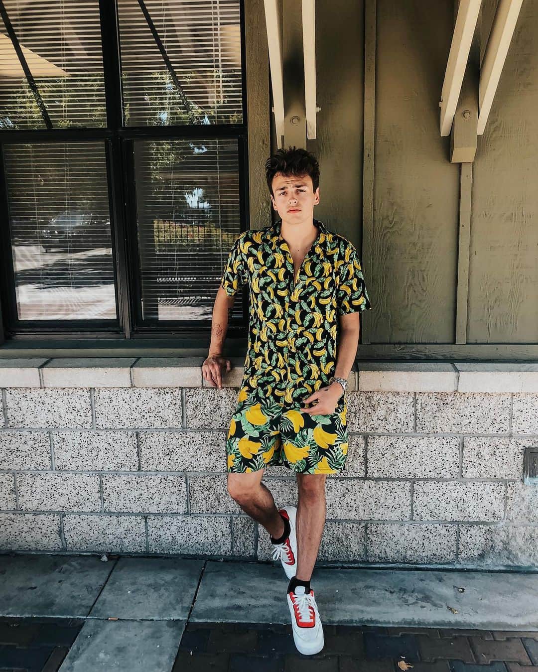 Jonahmaraisのインスタグラム：「summer 19’s already been one for the books and we still got a couple months to go」