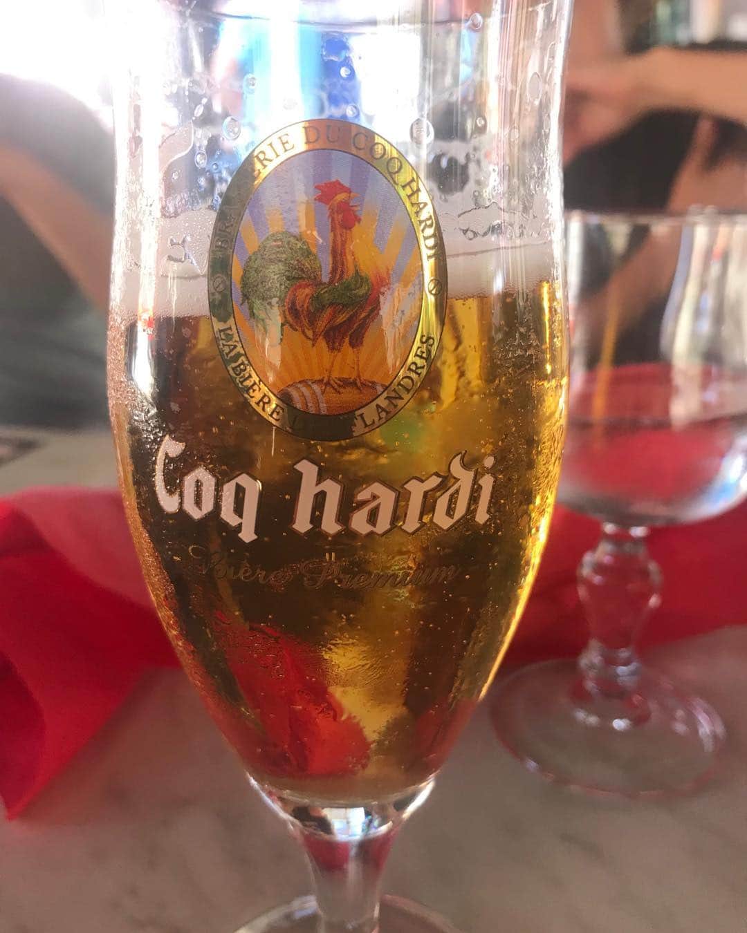 メアリー・マコーマックのインスタグラム：「Unfortunate name for a beer.」