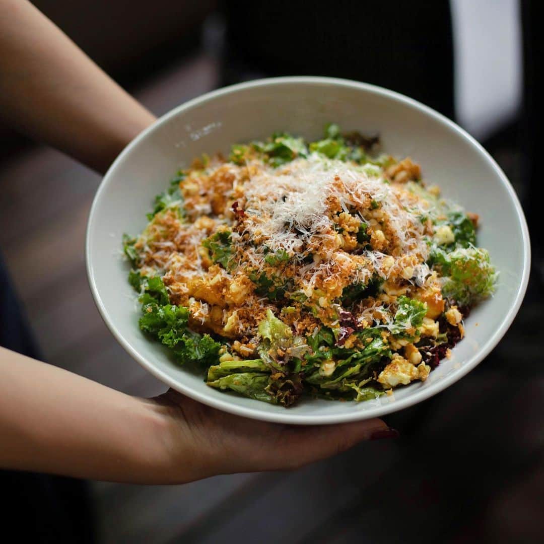 TRUNK(HOTEL)さんのインスタグラム写真 - (TRUNK(HOTEL)Instagram)「Healthy lunch with Ceasar salad from TRUNK(KITCHEN) #trunkkitchen ⠀⠀⠀⠀⠀⠀⠀⠀⠀⠀⠀⠀⠀⠀⠀⠀⠀⠀ Walk-in or reservation: Phone: 03-5766-3202‬ Online: https://www.tablecheck.com/shops/trunk-kitchen ⠀⠀⠀⠀⠀⠀⠀⠀⠀ ⠀⠀⠀⠀⠀⠀⠀⠀⠀ #ブティックホテル #boutiquehotel #hotel #diner #restaurant #food #brunch #lunch #dinner #ブランチ #ランチ #ディナー #レストラン #tokyo #shibuya #omotesando」7月22日 21時37分 - trunkhotel_catstreet