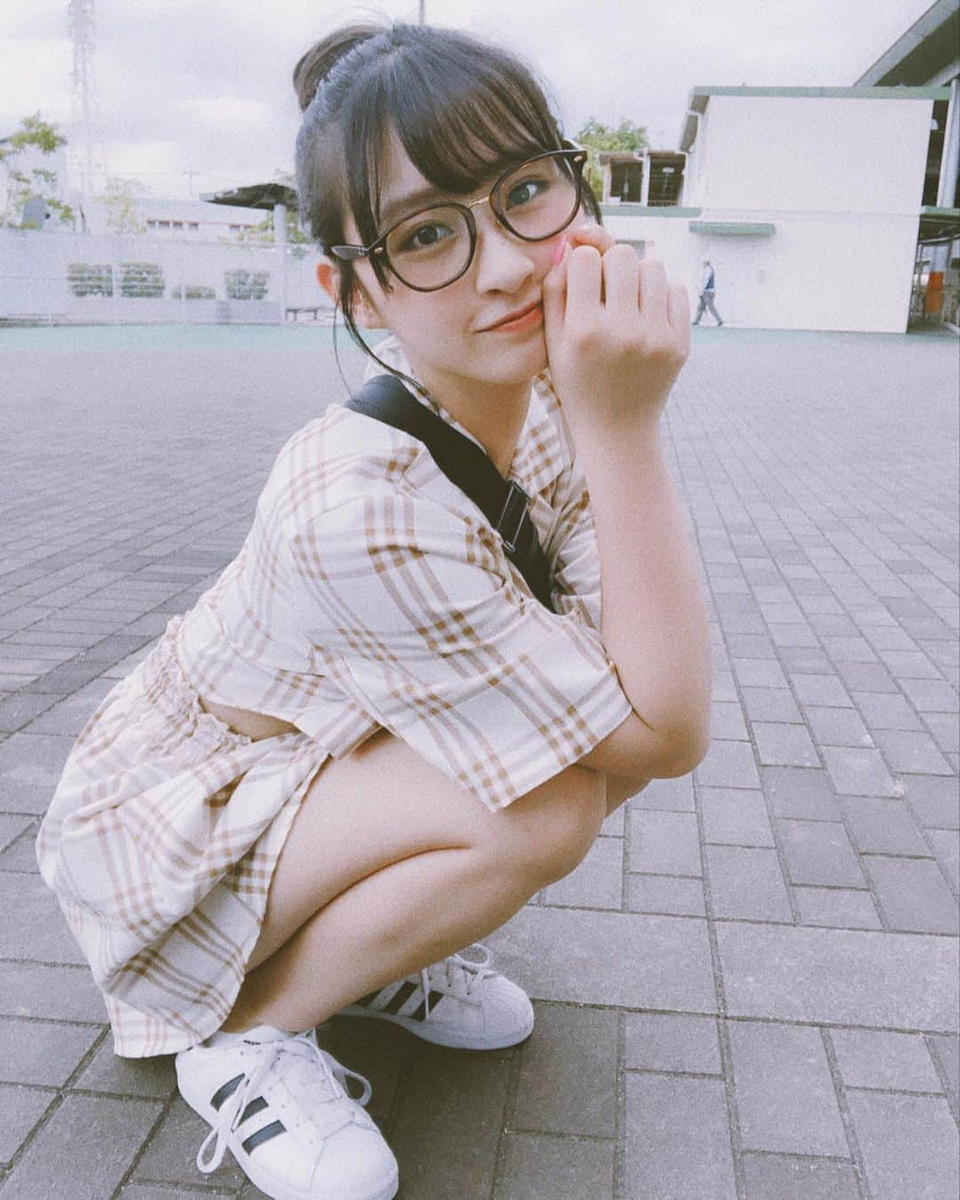 松本日向さんのインスタグラム写真 - (松本日向Instagram)「夏❤︎ セットアップ可愛いくない？🥳🥳🥳 #メガネ女子  #rayban  #セットアップ  #夏 #ひなたんす」7月22日 21時44分 - matsumoto_hinata