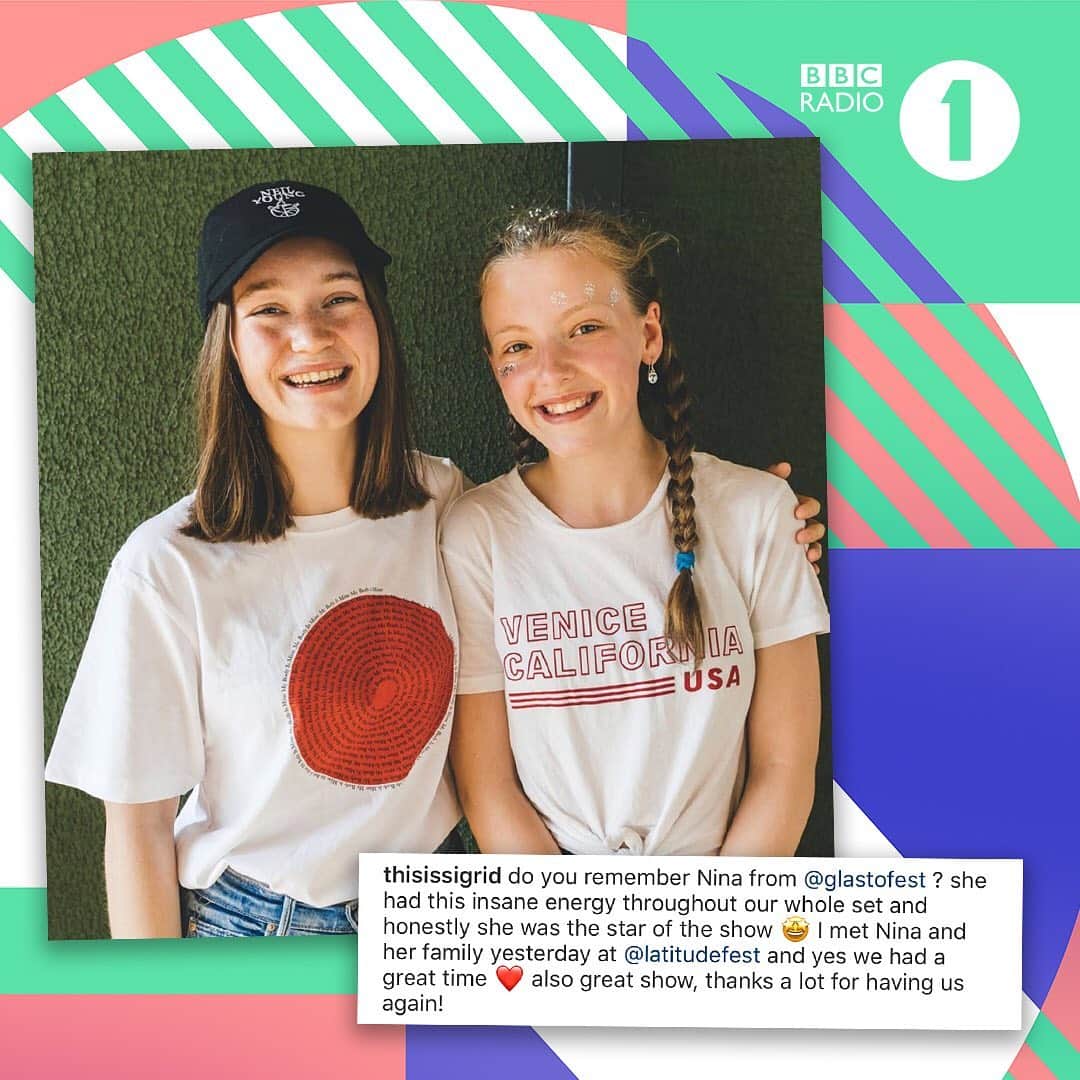 BBC Radioさんのインスタグラム写真 - (BBC RadioInstagram)「So happy this has happened! 💖💖 Nina was right at the front of @thisissigrid’s Glasto set with THE BEST energy! ⚡️ Sigrid spotted her singing all the words and appealed to find her on social media. Now they’ve met and we could not be happier about it. 💕」7月22日 21時46分 - bbcradio1