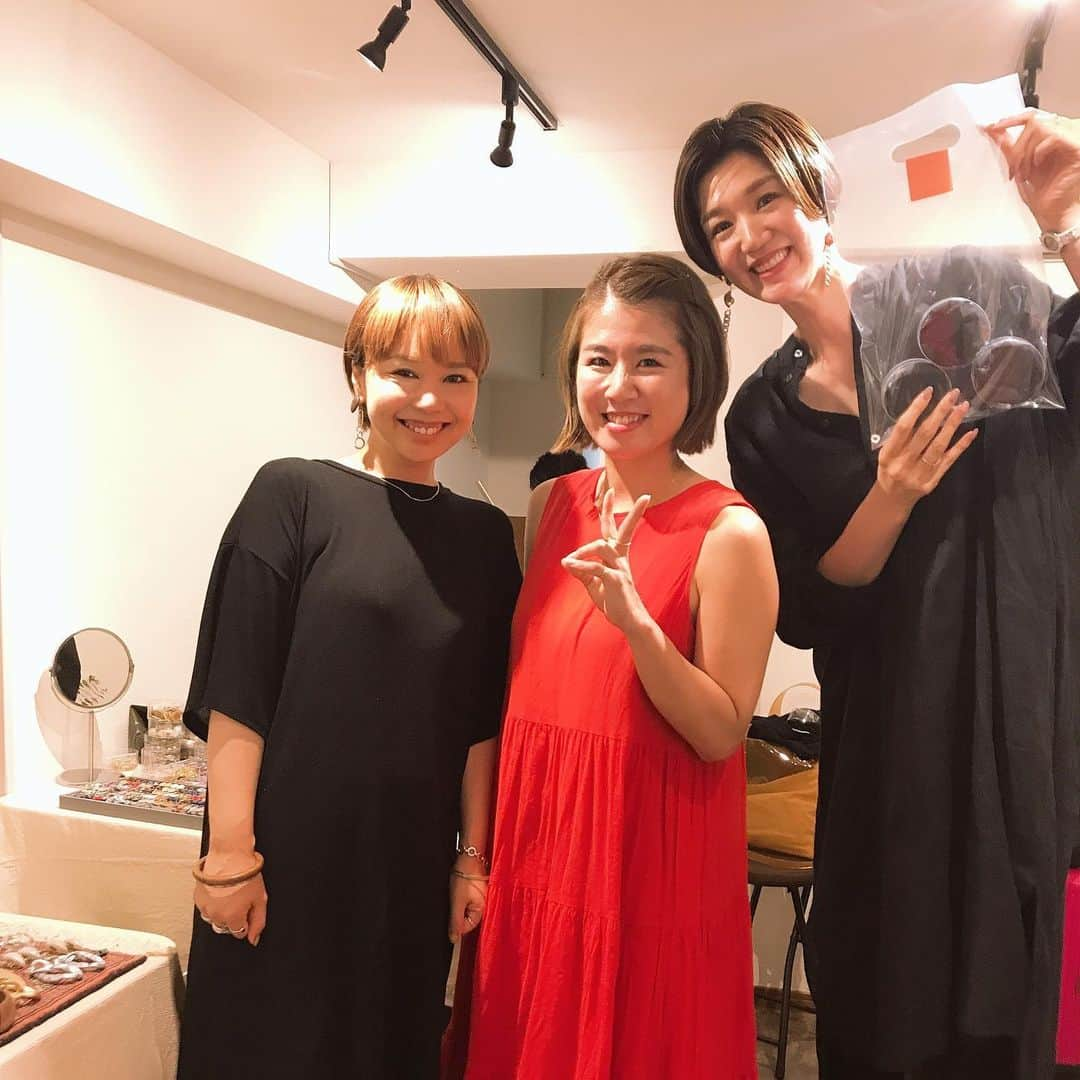 藤井瑞希さんのインスタグラム写真 - (藤井瑞希Instagram)「・ ・ 大好きなアクセサリーブランドの#meow を買いに幡ヶ谷へ💍💎 ・ ・ めぐさんも私も次の予定あったからバタバタしましたが行けてよかったです😭💕 ・ ・ 可愛すぎて今回も３つ購入‼️ ・ ・ もっともっと集めたい💛 ・ ・ メグたん、ユミさんありがとうございました🤗✨ ・ ・ 気になる方は⇩ @yumi__meow ・ ・ #meow #ステマじゃないよ #個人的に好きだから #好きの押し売り #🤣 #可愛いもん #ついでに #メグたんも #いつも可愛いよ #大丈夫 #笑」7月22日 21時53分 - bdmntnfujiimizuki