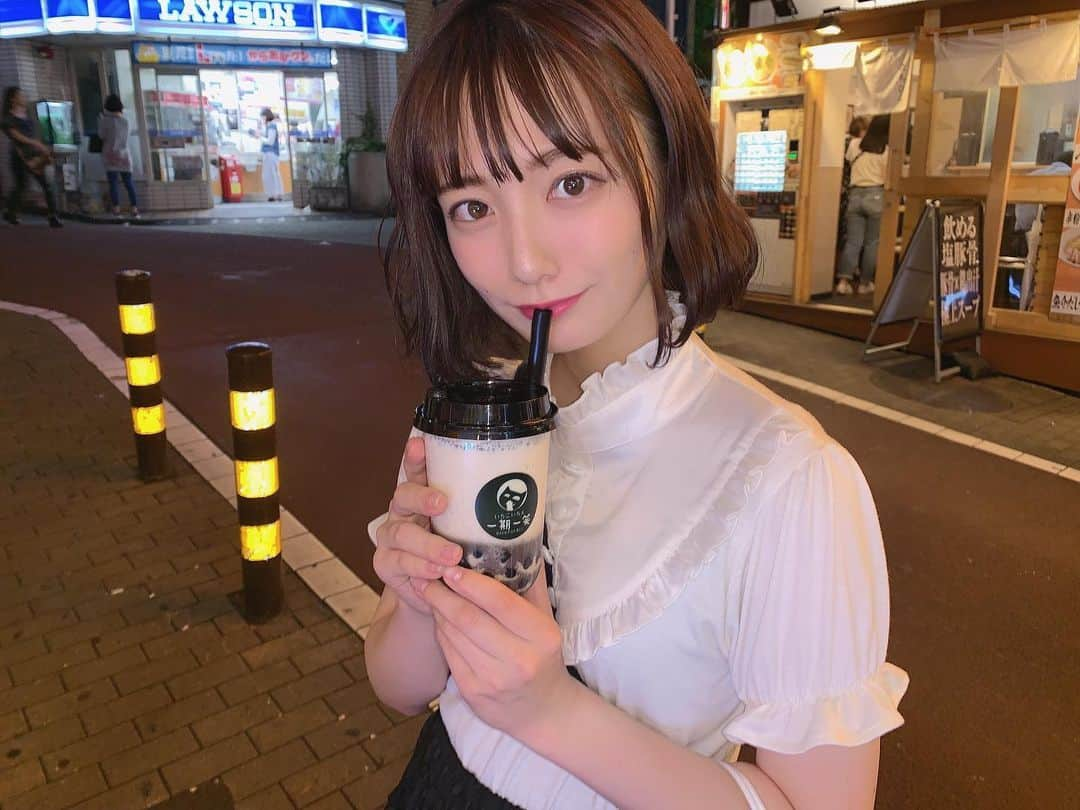 近藤真琴さんのインスタグラム写真 - (近藤真琴Instagram)「・ タピオカ飲みたい。 ・ ・ #タピオカ #渋谷タピオカ  #一期一笑 #おいぴ  #美味しい #早くタピオカ飲みたい  #前風音と飲んだ時の写真 #まこふう #dela #近藤真琴 #アイドル #instagood」7月22日 22時21分 - onakasuitamakochan