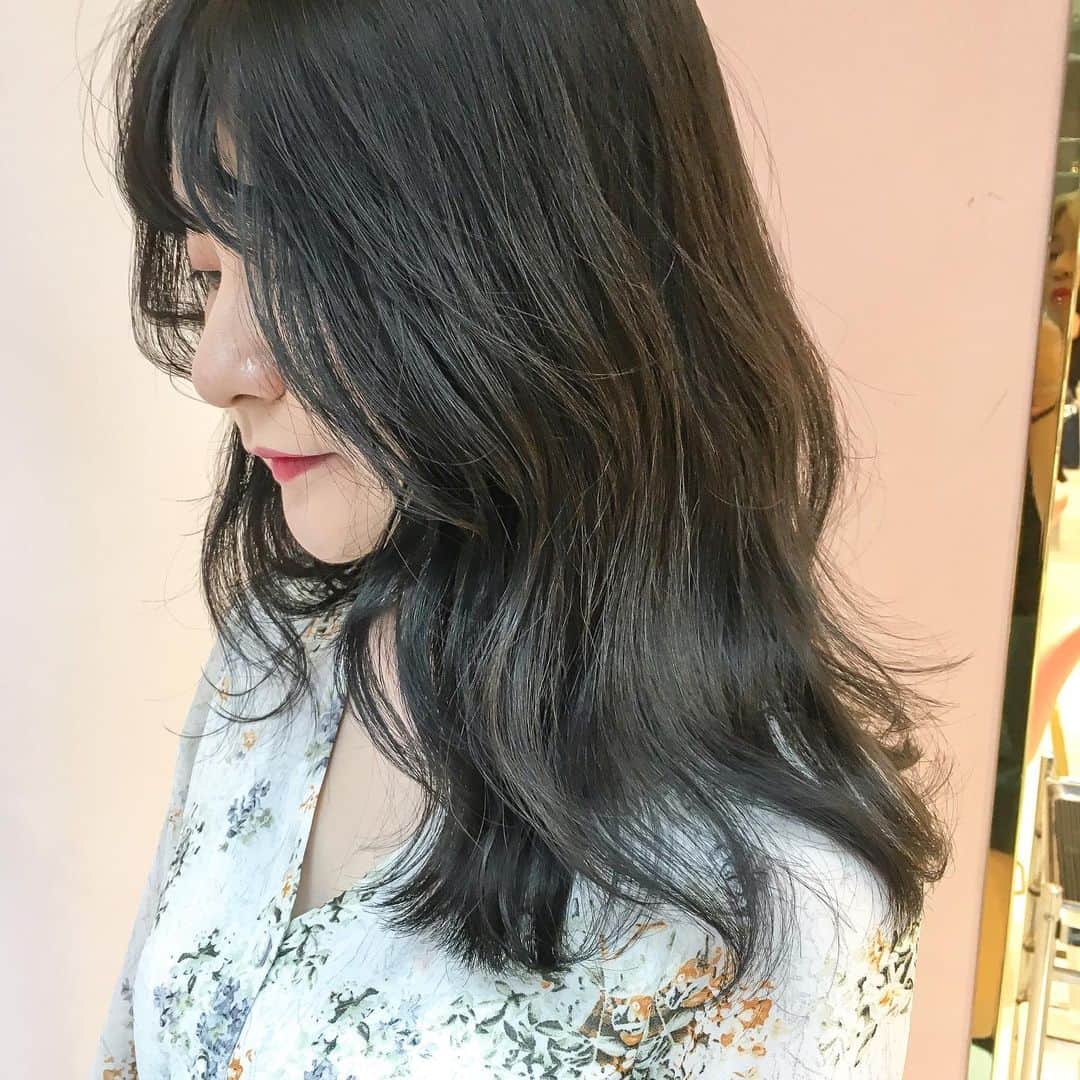 原涼香のインスタグラム：「ㅤㅤㅤㅤㅤㅤㅤㅤㅤㅤㅤㅤㅤ Dark gray 🐺🐺 お洋服かわいかったなぁ~🥺💓 ㅤㅤㅤㅤㅤㅤㅤㅤㅤㅤㅤㅤㅤ」