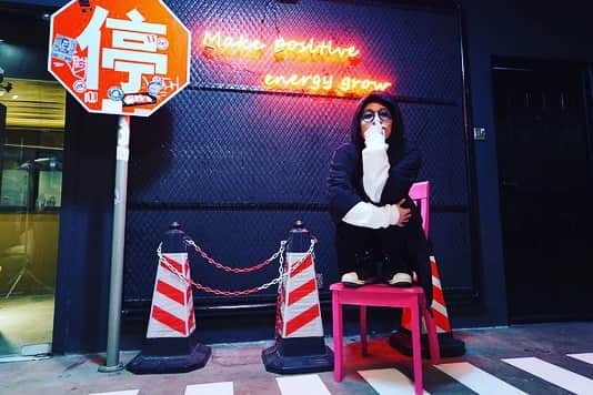 Show-heyのインスタグラム：「Make positive energy grow 👄🧠🦄🎟🔮 4years ago @d57dancestudio」