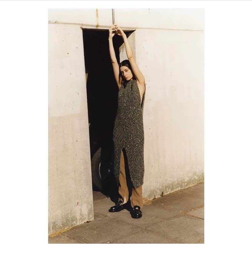 TOGAさんのインスタグラム写真 - (TOGAInstagram)「#repost from @jangru TOGA PULLA AW2019 Knit dress,Tricot bonding pants TOGA VIRILIS AW2019 Metal loafer featured in @aleijournal ・ #toga #togaarchives #togapulla #togapulla19aw #togavirilis #トーガ #トーガアーカイブス #トーガプルラ #トーガビリリース #aleijournal」7月22日 22時42分 - togaarchives