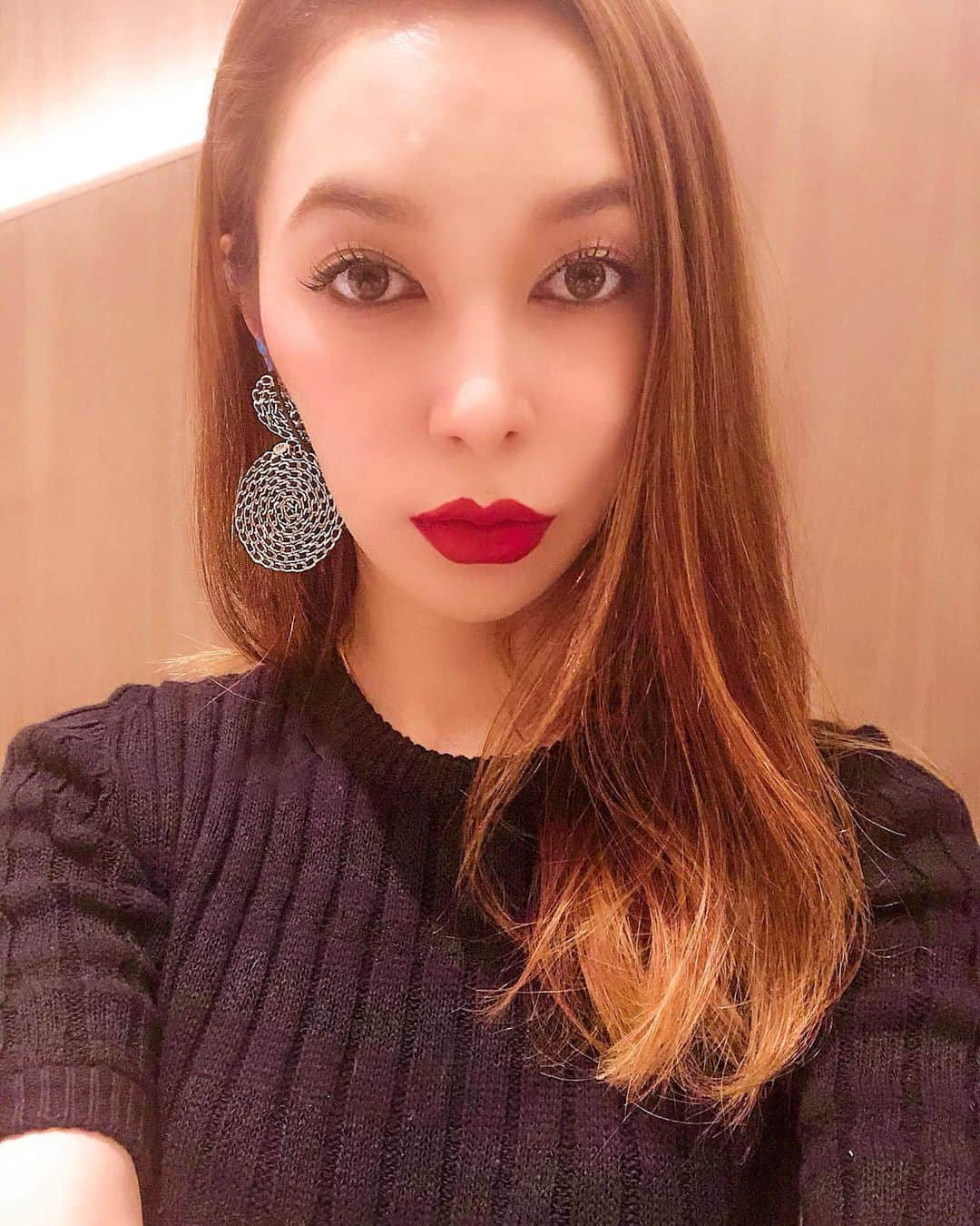 Gabrielaさんのインスタグラム写真 - (GabrielaInstagram)「Favorite earrings and  #redlips 💕 . . . . . . #gasbijoux #accessories #earrings #beauty #fashion #ootd #makeup #メイク #ガスビジュ #アクセサリー #コーデ #ピアス #インスタグラマー」7月22日 22時59分 - rkgabriela