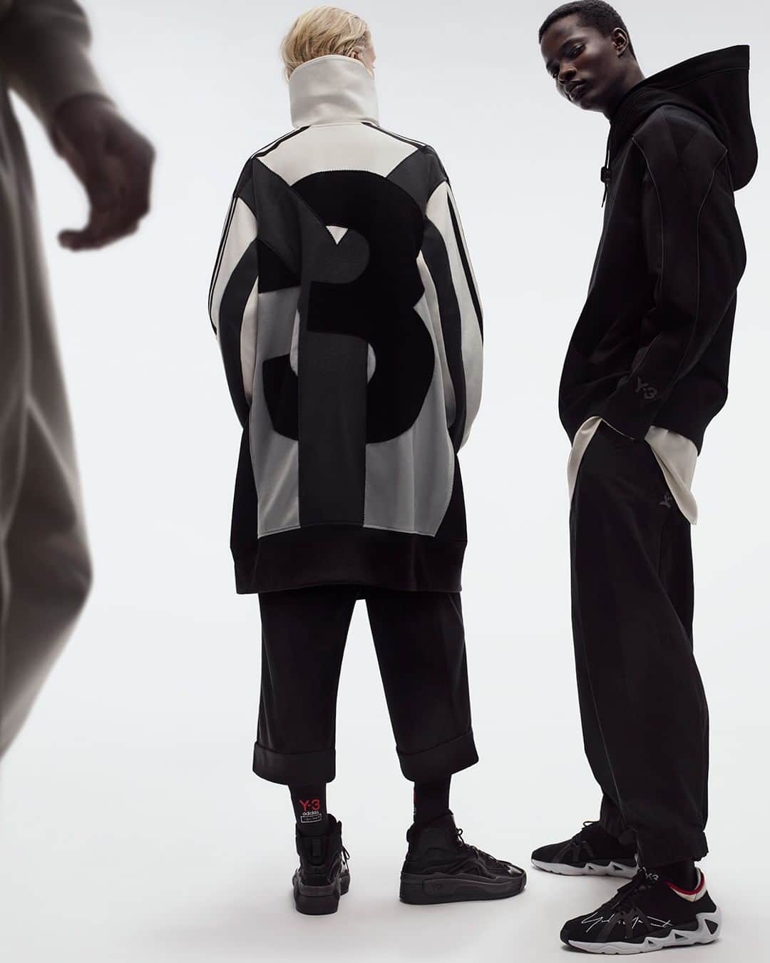 ワイスリーのインスタグラム：「Y-3 Oversized Graphic Track Top and Y-3 HOKORI. Available July 25th. Y-3 Fall Winter 2019. 📷: @yvanfabing Styling: @_mariechaix_ --- #adidas #Y3 #YohjiYamamoto Discover the collection at Y-3.com」