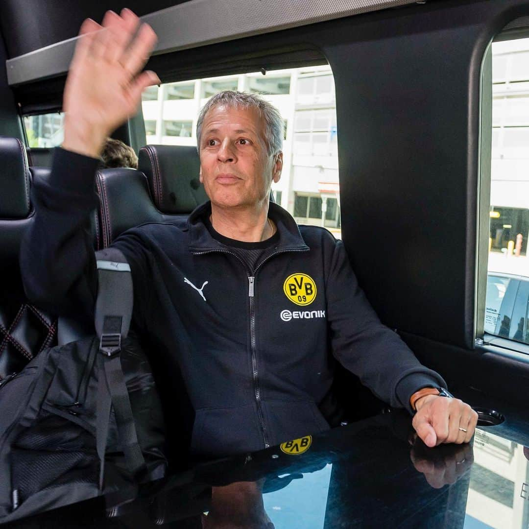 ボルシア・ドルトムントさんのインスタグラム写真 - (ボルシア・ドルトムントInstagram)「🤘✌️👋👍 ... and your emoji for #bvbusa?  #borussiadortmund #bvb09 #bvb #usa #sancho #brandt #favre #reyna #🇺🇸 #💛」7月22日 23時01分 - bvb09