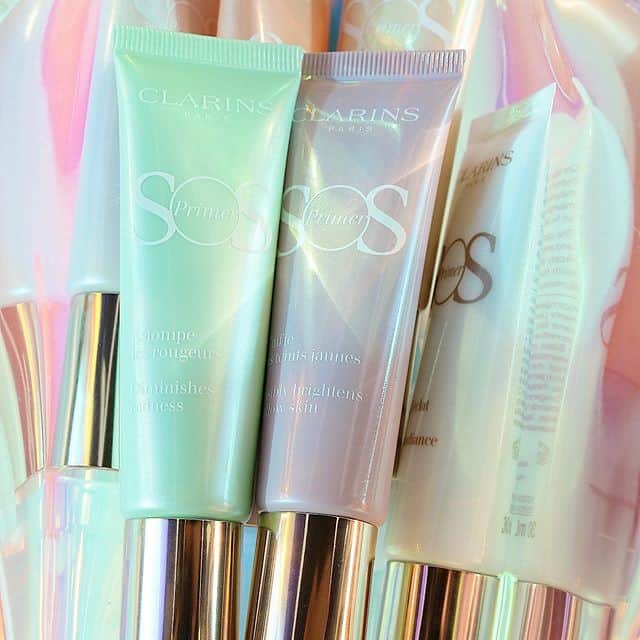 CLARINSさんのインスタグラム写真 - (CLARINSInstagram)「Illuminating your make-up bag ~and~ your complexion 😉#SOSPrimer #MakeupHeroes #ClarinsMakeup 📷: @glowperfecto」7月23日 0時15分 - clarinsusa