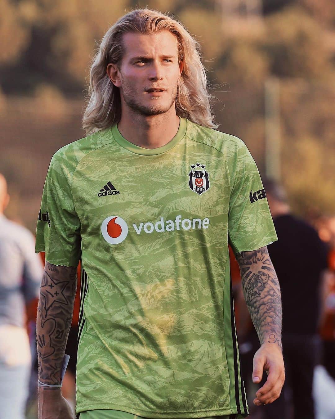 ロリス・カリウスのインスタグラム：「When you have a game at 6 but need to shoot Thor @marvelstudios at 9 🔨」