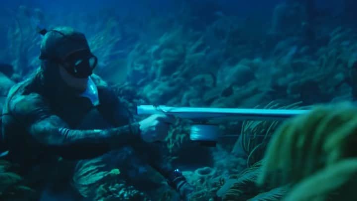 Costa Sunglassesのインスタグラム：「Mark Healey relies on just one tool to command his frenetic schedule: the global forecast. “The ocean and the wind are the only things that dictate how and where I spend my time." If you're like us, you don't just spend your life on the water, you come to life on it. Learn more about Mark and the rest of the crew at the link in our bio. #WaterToBreathe #SeeWhatsOutThere」