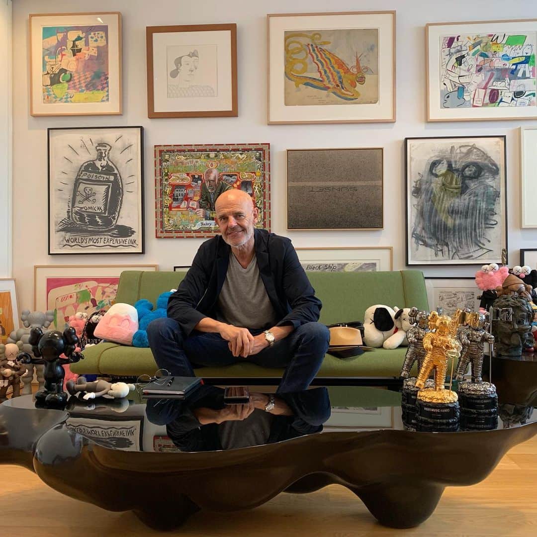KAWSONEさんのインスタグラム写真 - (KAWSONEInstagram)「A great way to start the week with a visit by @andyhall16  Thanks for the visit Andy!✌️」7月23日 1時09分 - kaws